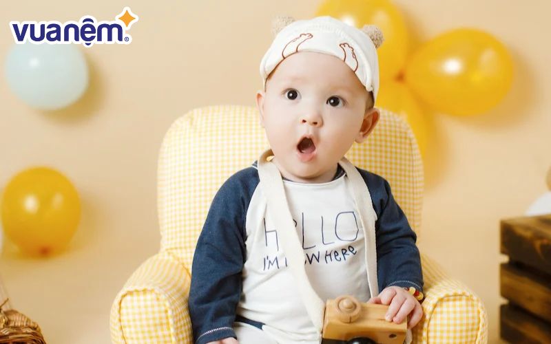 Cậu bé Phúc Khang khi lớn lên