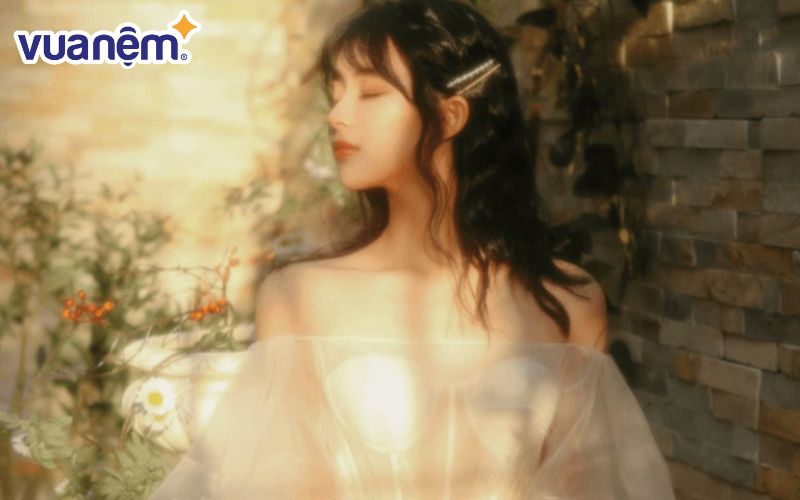 Tìm hiểu ý nghĩa tên Uyên Thư