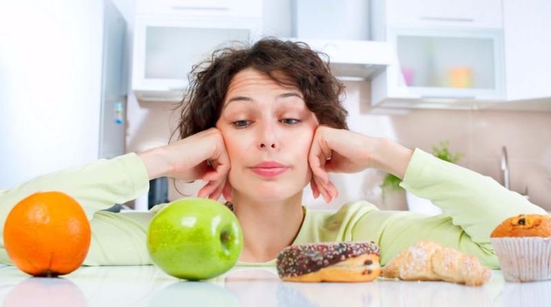 Ăn khuya ảnh hưởng đến giấc ngủ và nhịp sinh học của cơ thể