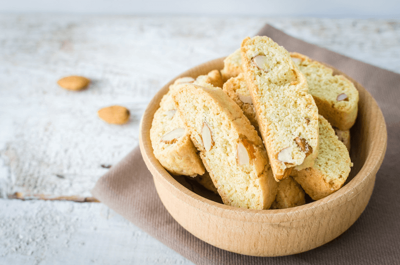 Bánh biscotti làm từ bột mì nguyên cám 