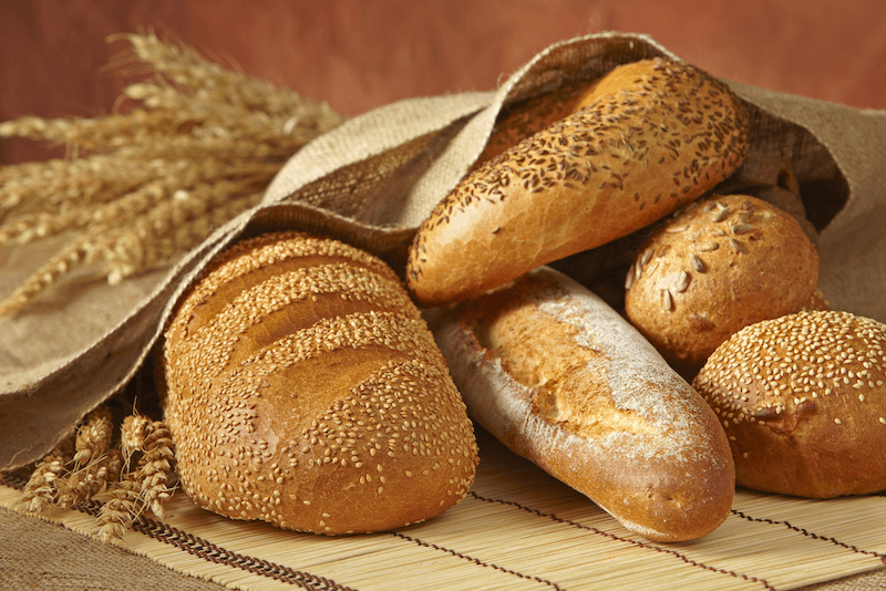 Câu hỏi nhiều người đặt ra - bánh mì bao nhiêu calo?