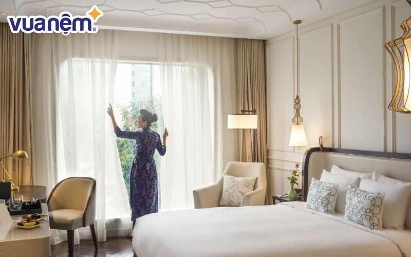 Chăn ga gối khách sạn thường có màu trắng