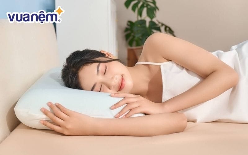 Chọn gối ngủ cho người cao huyết áp tại Vua Nệm