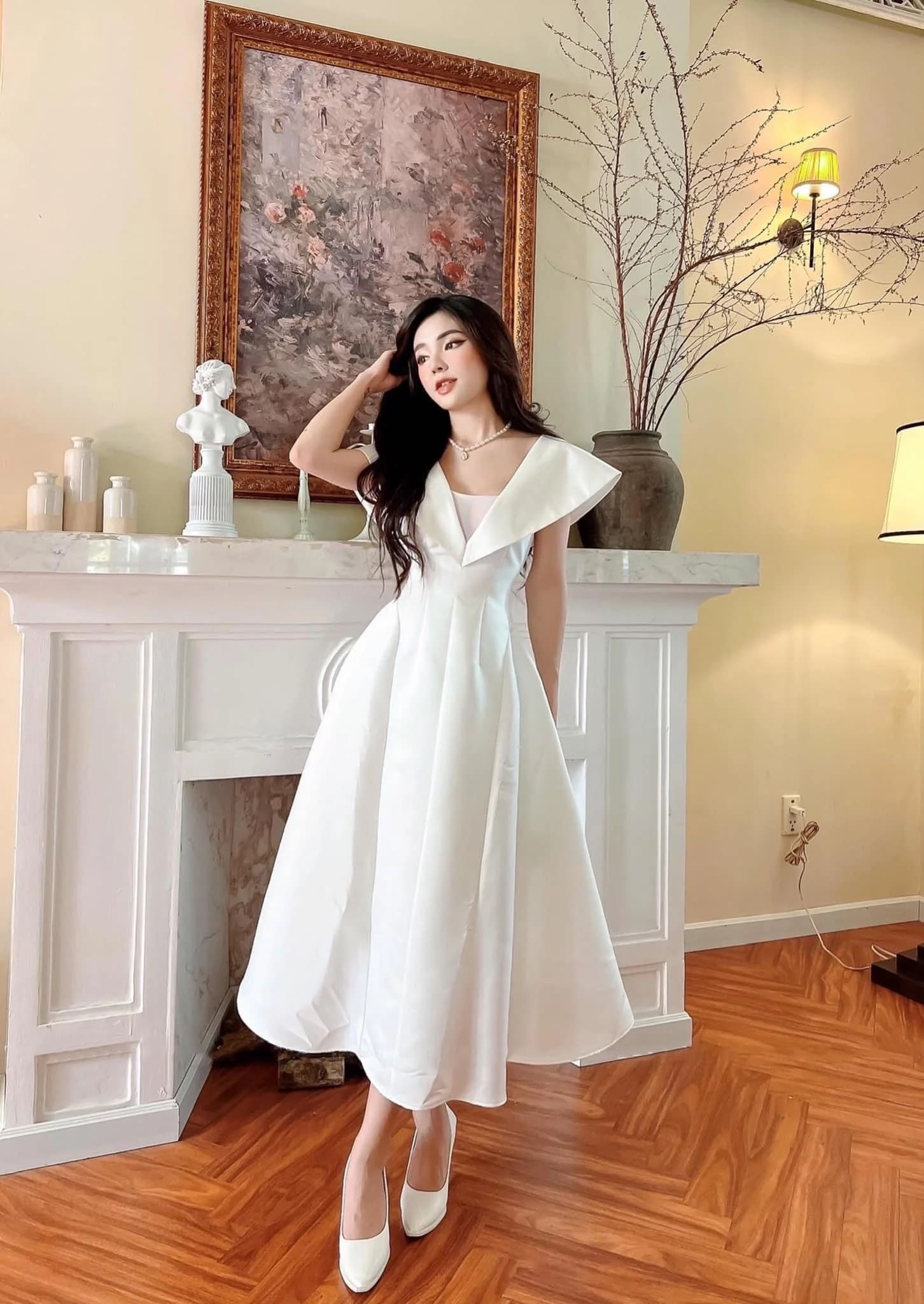 Váy áo mùa hè màu trắng chinh phục phái đẹp