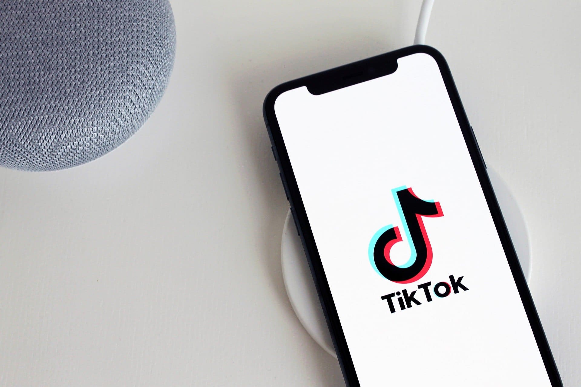 phím tắt xóa logo tiktok 