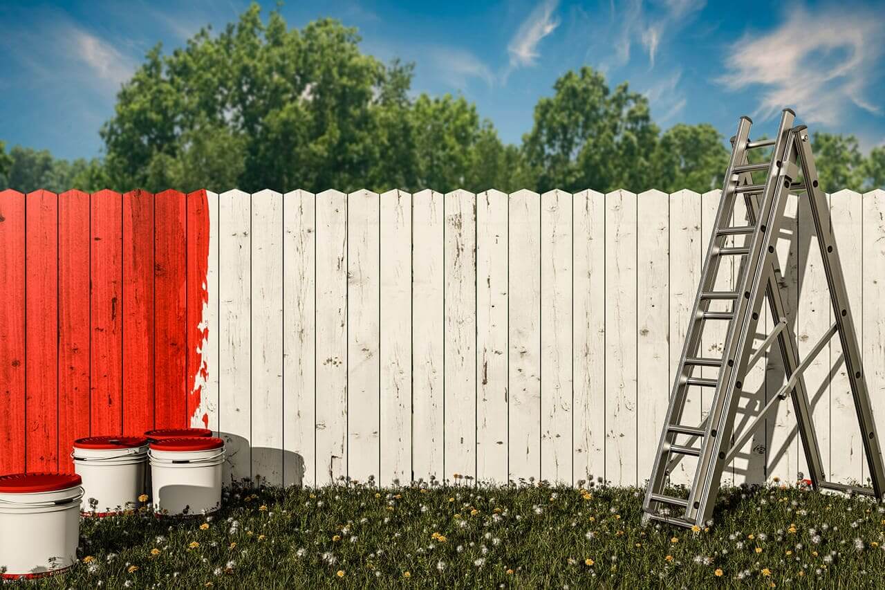 màu sơn tường rào màu đỏ cá tính