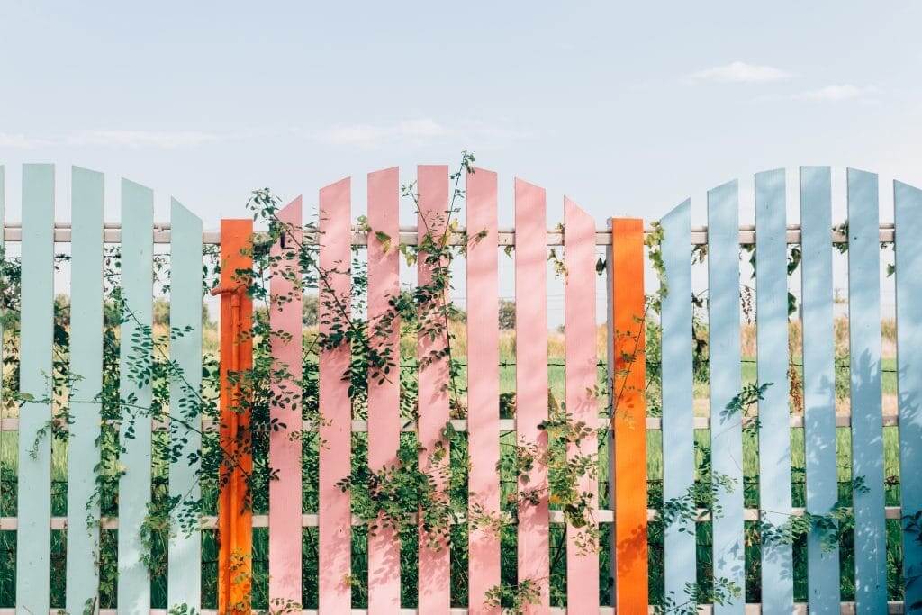 Màu sơn tường rào pastel 