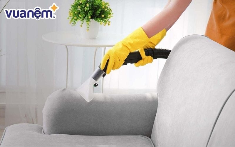Máy vệ sinh nệm nhỏ gọn có thể làm sạch sofa