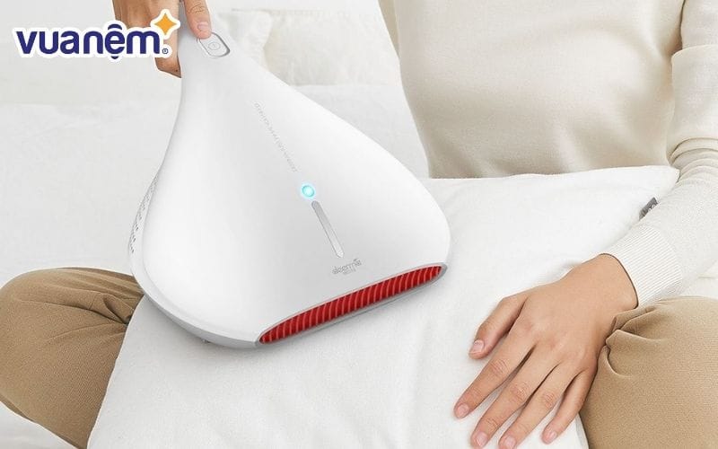 Máy hút bụi đệm giường Deerma CM800 cực kỳ nổi tiếng