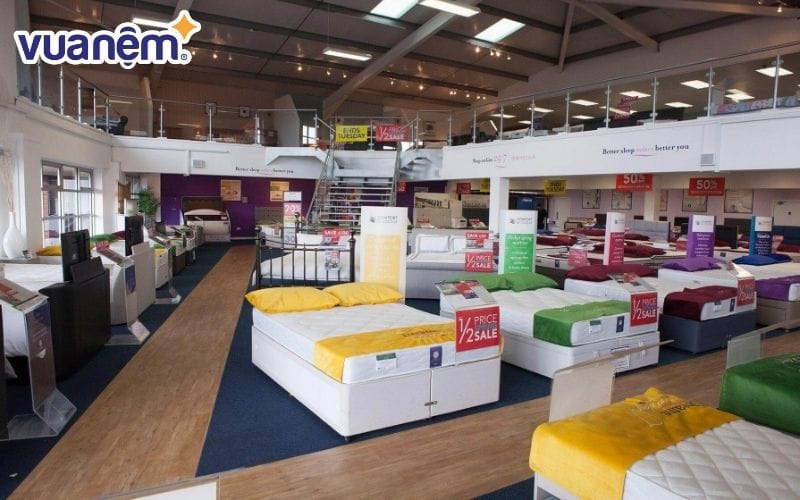 Giường ngủ gỗ sồi tại nội thất Phúc Thọ