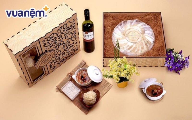 Tặng tổ yến để mẹ chồng bồi bổ sức khỏe