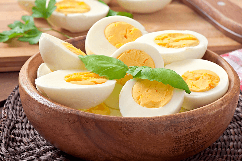 Trong các món từ trứng thì trứng luộc ít calo nhất
