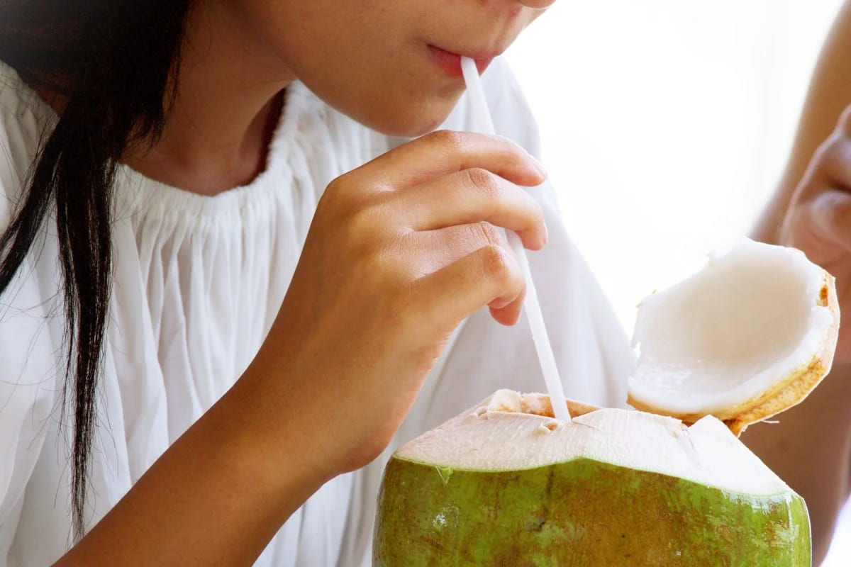 uống nước dừa có giảm cân được không