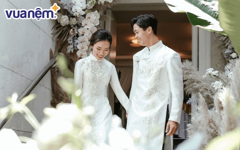 Viên Minh thường dành tình cảm rất sâu đậm cho tình yêu