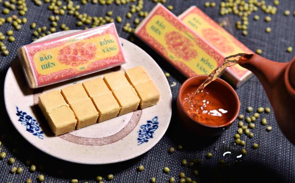 1 miếng bánh đậu xanh bao nhiêu calo