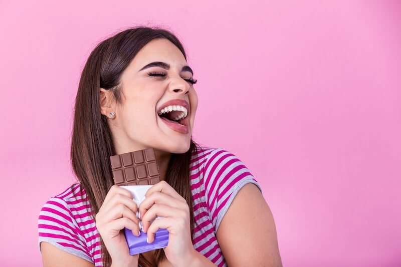 Ăn socola điều độ giúp giảm mức cholesterol trong máu