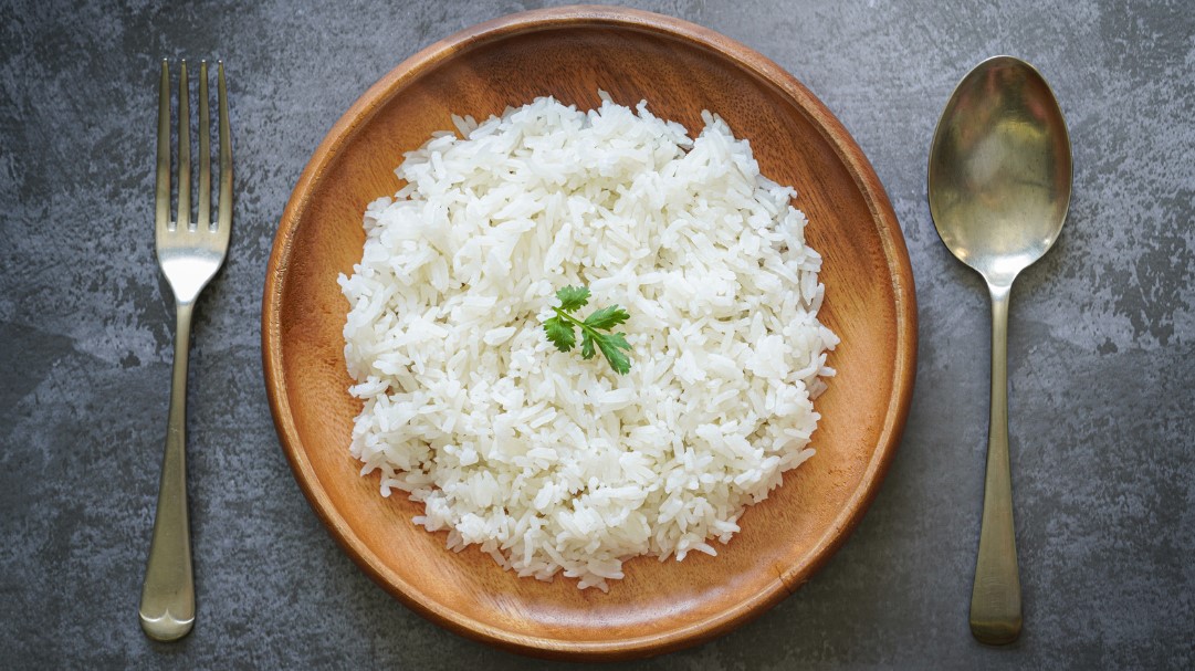 Có nên ăn nhiều cơm trong một ngày không? Ăn bao nhiêu cơm là đủ dưỡng chất?