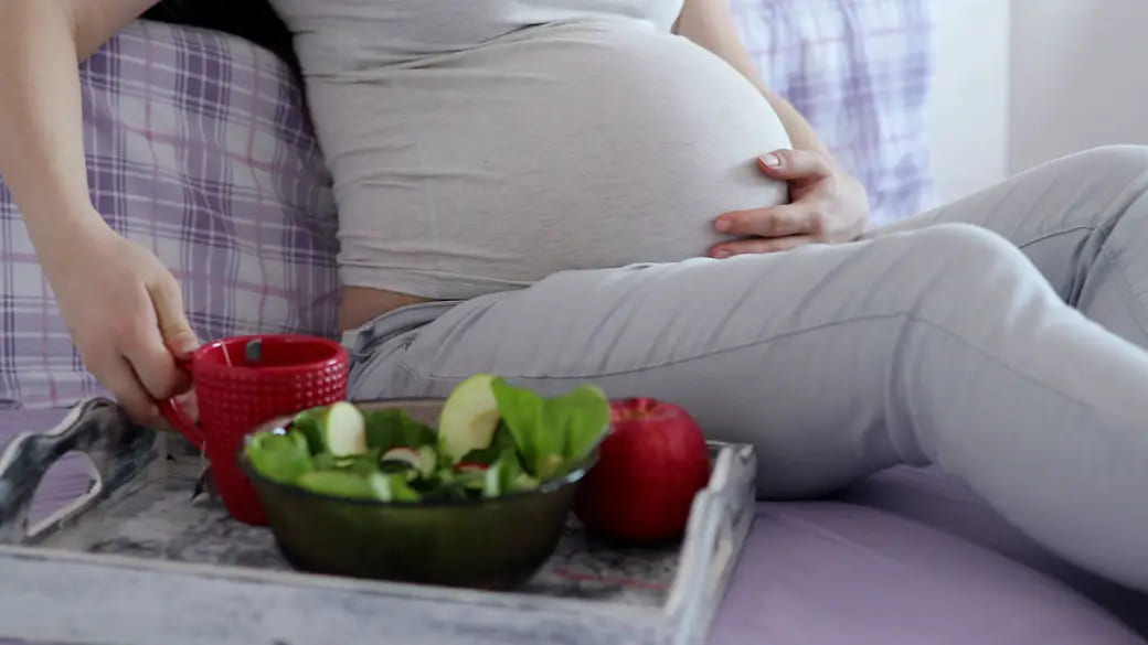Phụ nữ mang thai không nên ăn thô