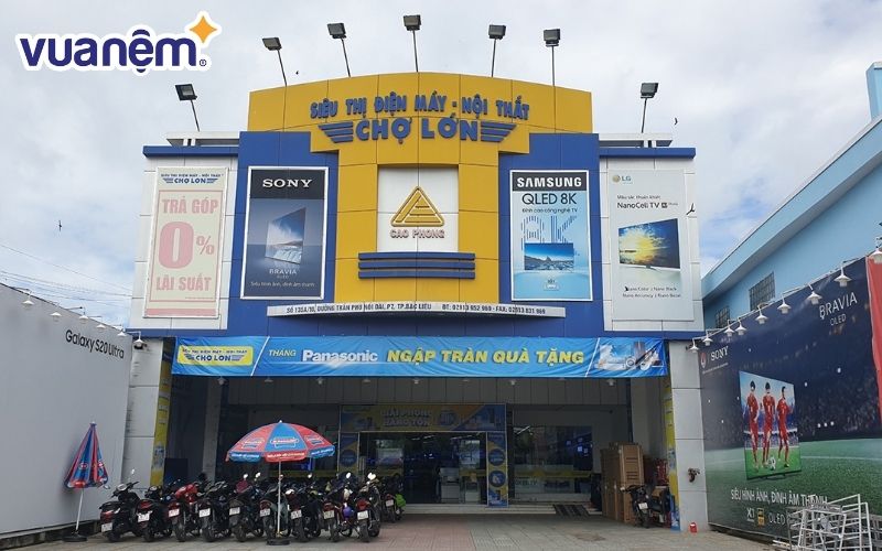 Siêu thị Điện Máy – Nội Thất Chợ Lớn mang đến cho khách hàng không gian mua sắm đa dạng