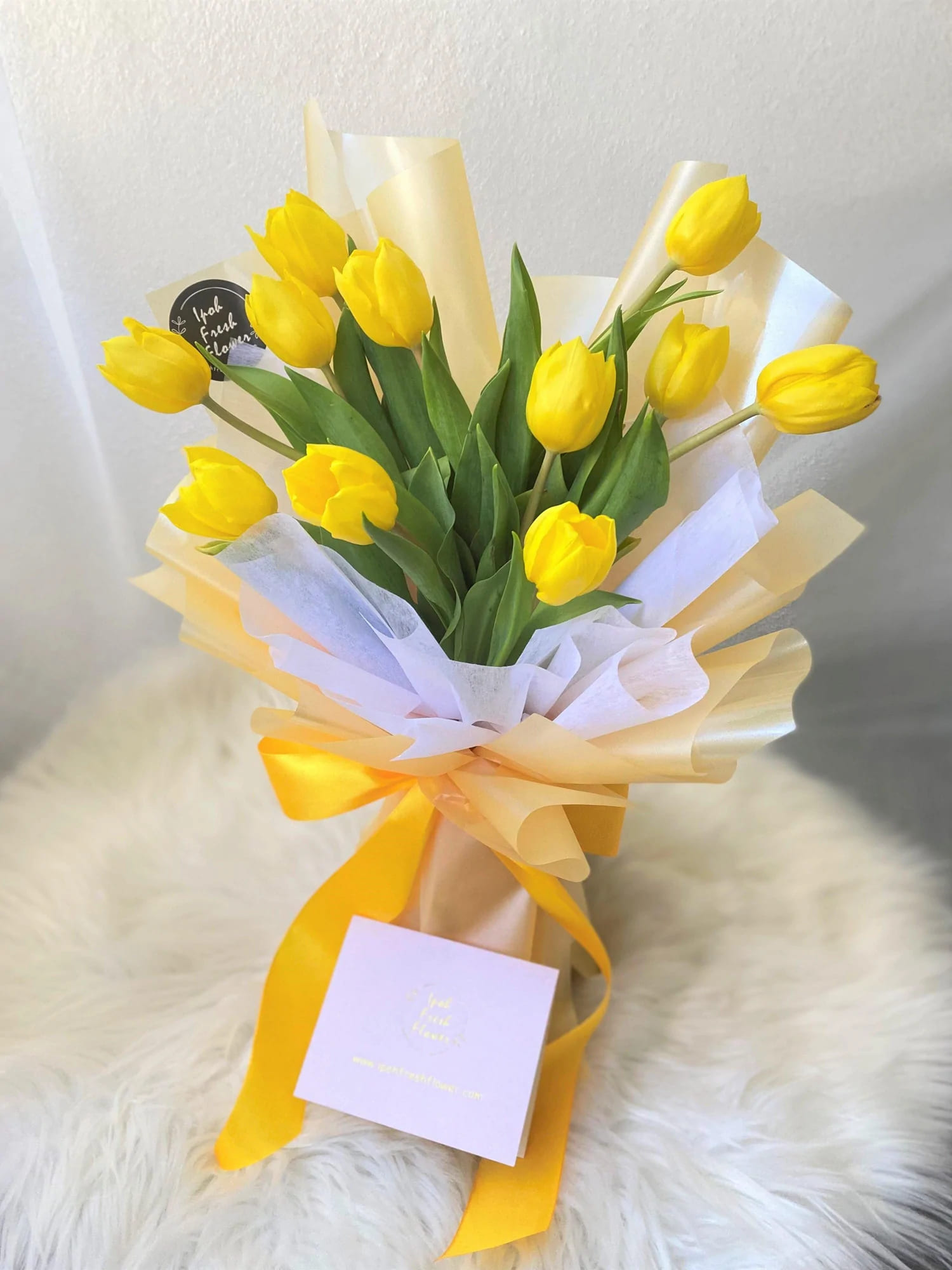không nên tặng hoa tulip vàng 