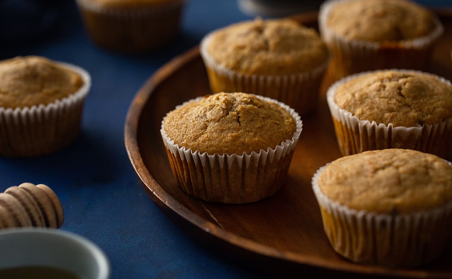 bánh muffin cà rốt chà là 