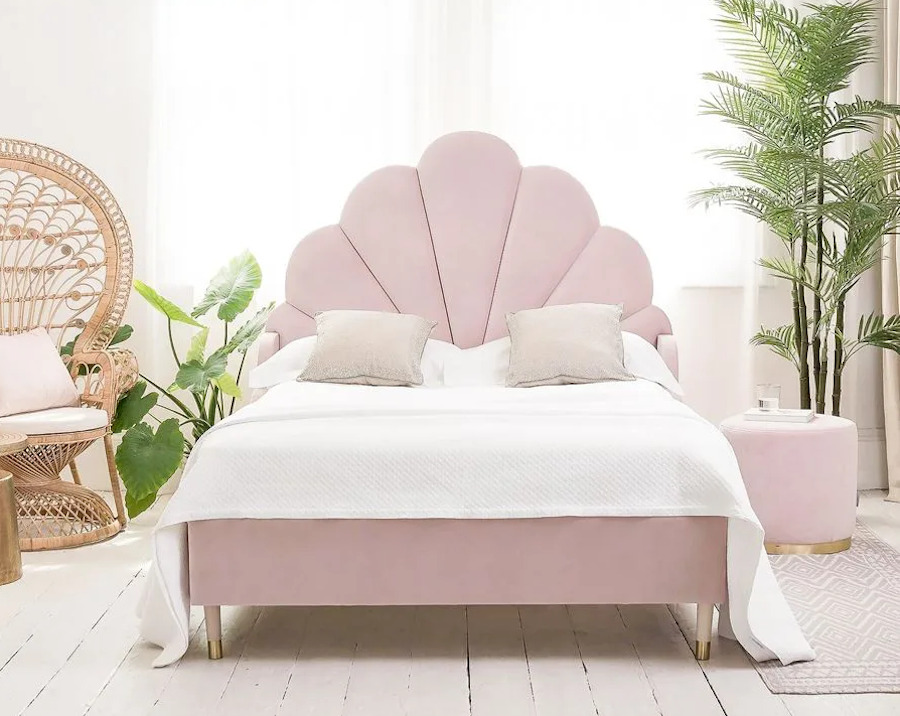 Mẫu nệm đầu giường màu hồng dành cho các quý cô mộng mơ 