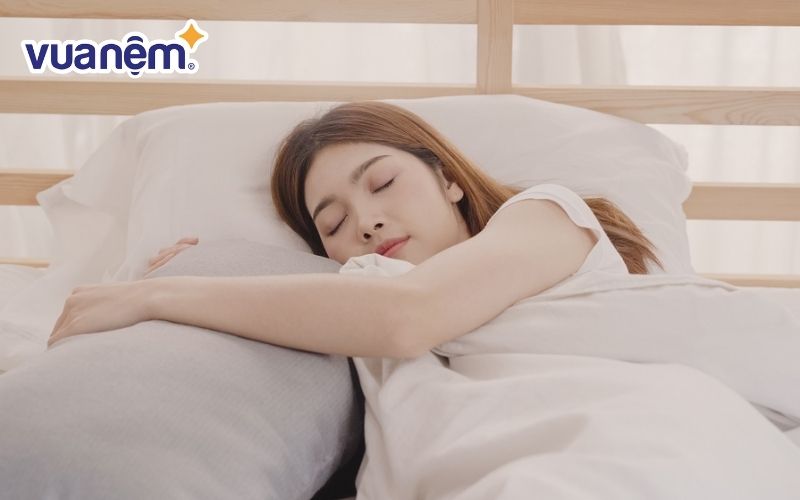Môi trường ngủ thoải mái sẽ giúp bạn cải thiện giấc ngủ rõ rệt
