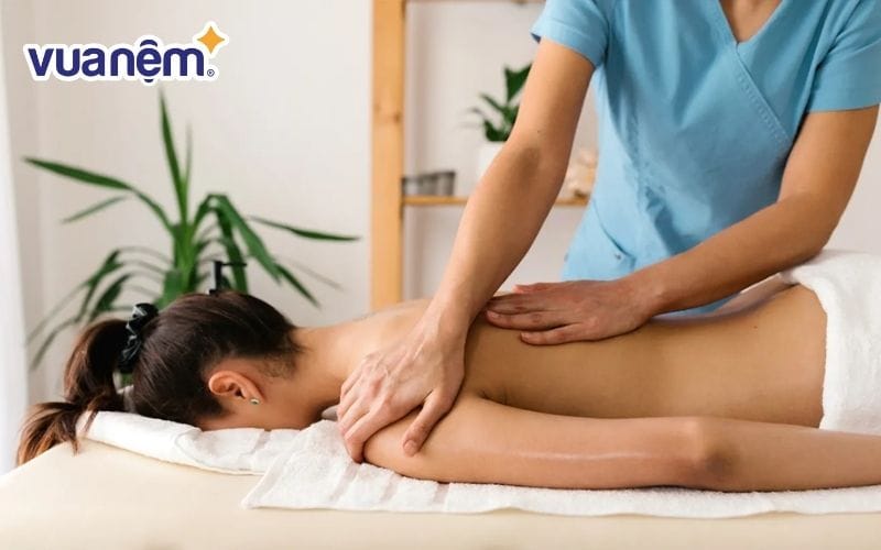Massage trước khi ngủ giúp cơ thể được thả lỏng