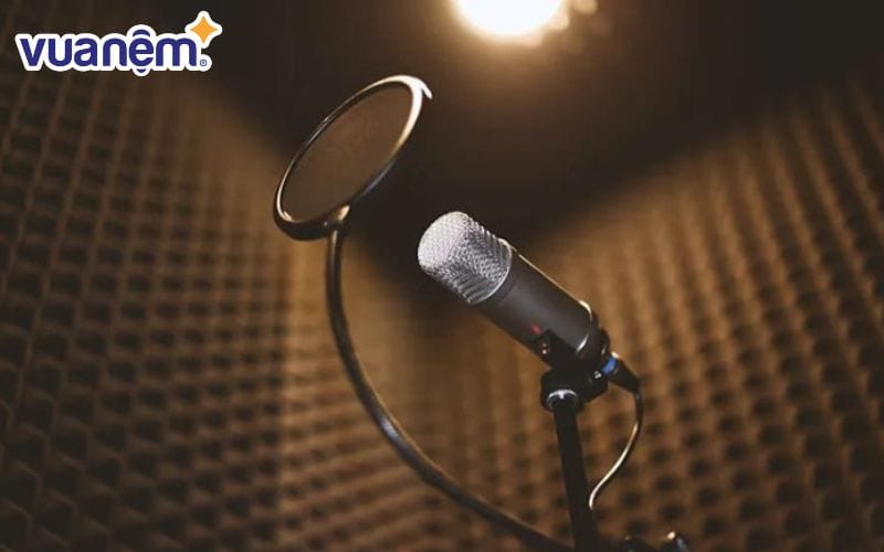 Foam chống cháy cách âm dùng cho phòng thu