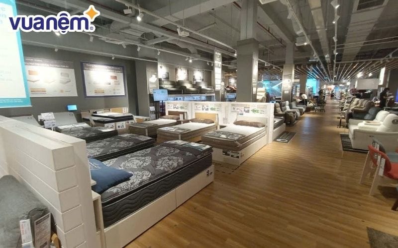 Nitori Đồng Khởi