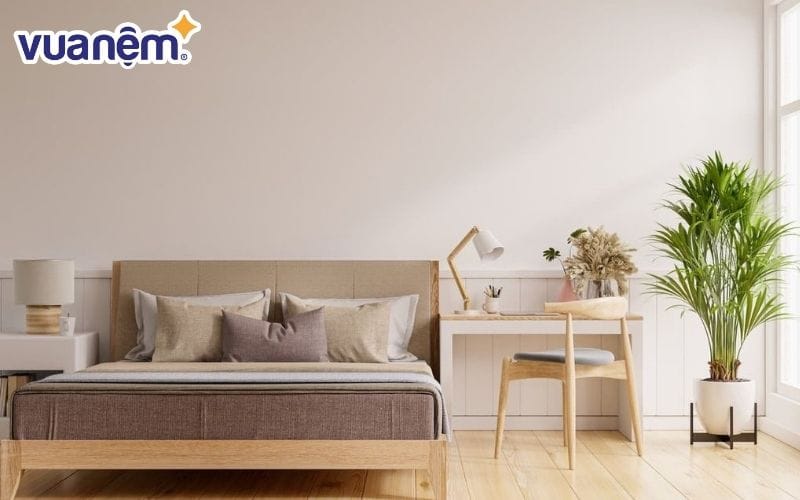 Hoàng Thông cũng cung cấp nhiều sự lựa chọn giường ngủ gỗ cao cấp hơn