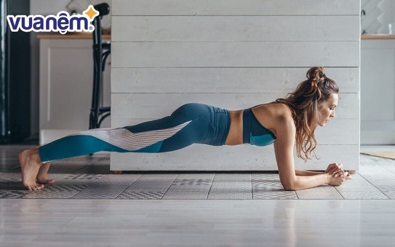 Bài tập plank cơ bản đốt cháy mỡ thừa tối ưu