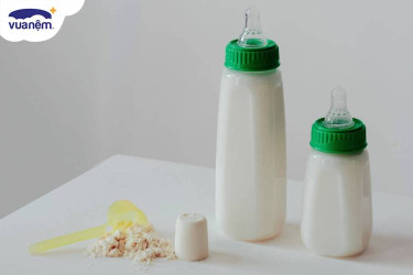 sữa non cho trẻ sơ sinh