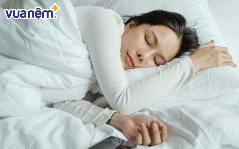 Giấc ngủ có vai trò quan trọng đối với sức khỏe con người.