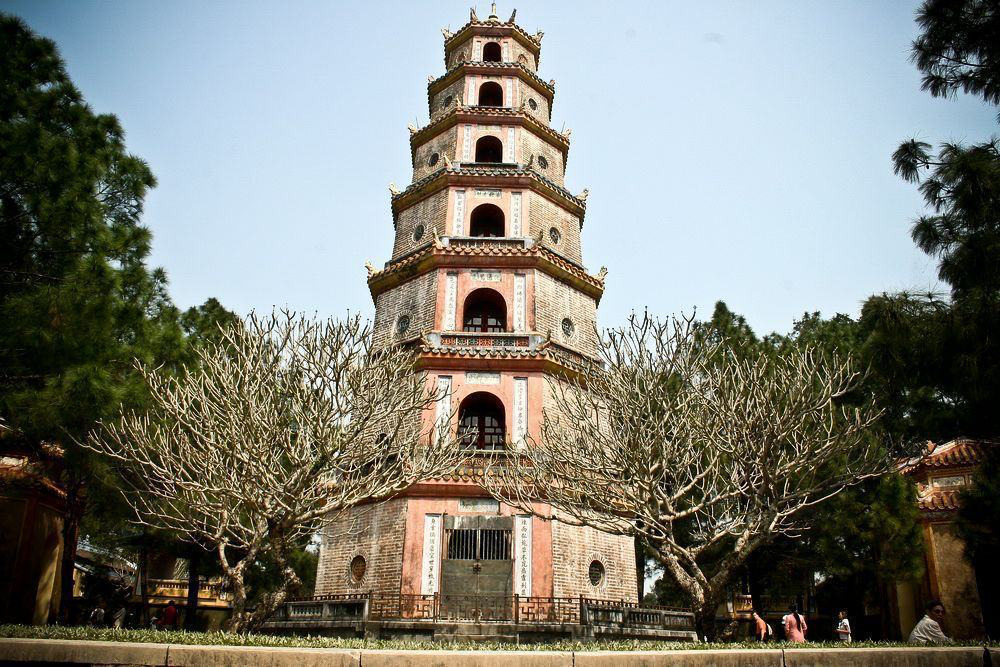 Chùa Thiên Mụ là ngôi chùa đẹp lớn nhất Việt Nam 