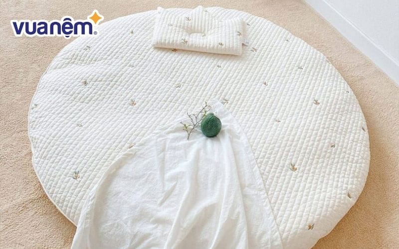 Dòng đệm tròn cho bé làm từ vải cotton với họa tiết đa dạng