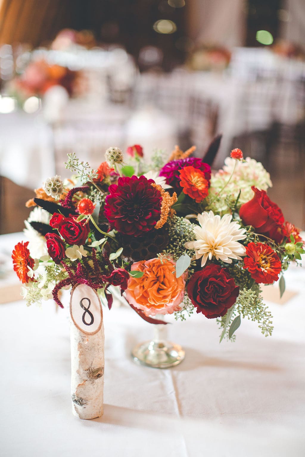 hoa để bàn đám cưới đơn giản
