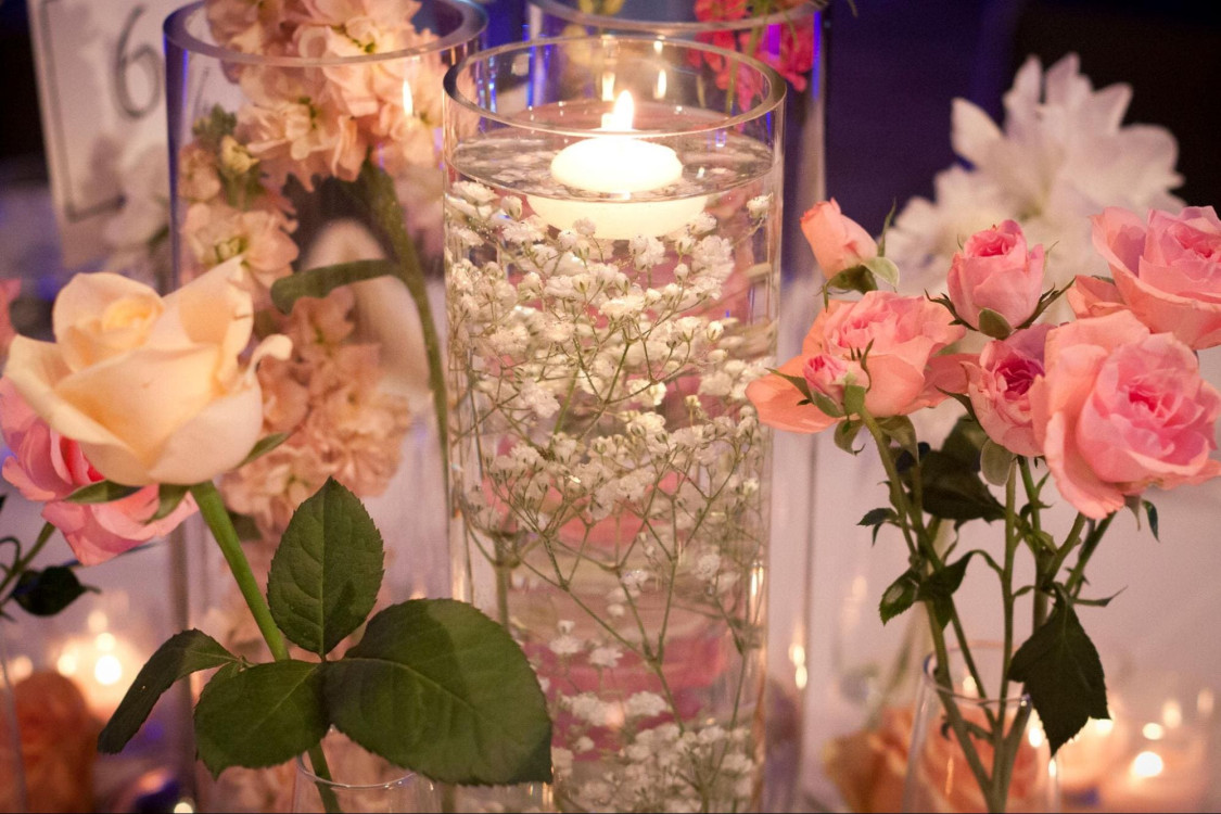 Cách cắm hoa hồng để bàn ngày cưới đẹp miễn chê - Hoa giả đẹp | Shop hoa  lụa hoa giả nghệ thuật cao cấp