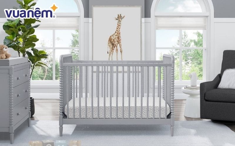 Chọn nệm lót cũi cho bé có kích thước, độ dày phù hợp để con có không gian ngủ thoải mái nhất