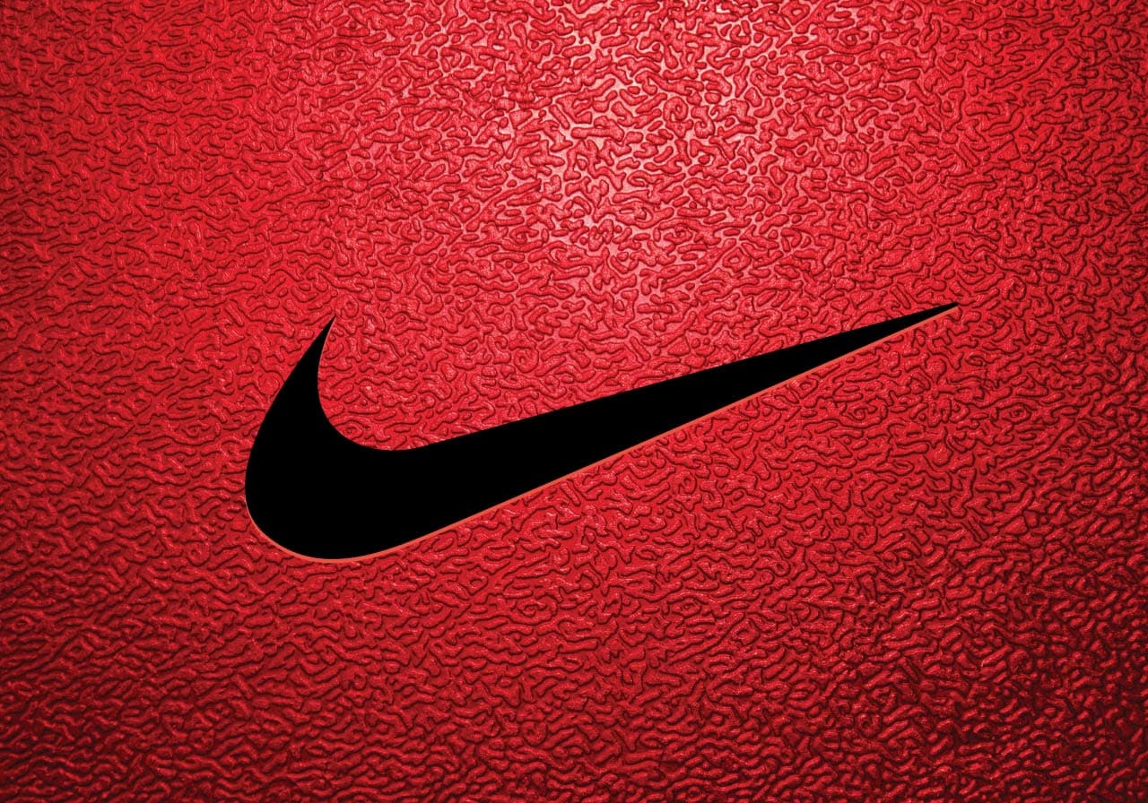 Tạo dựng sự nghiệp chỉ với 1000 USD vay từ bố, Nike mang tinh thần “Just Do  It” vang danh toàn cầu sau màn hợp tác cùng huyền thoại bóng rổ Michael