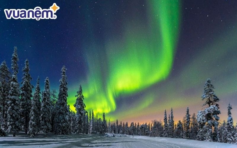 Mặt trăng gây ra hiện tượng cực quang làm tăng giảm hormone buồn ngủ