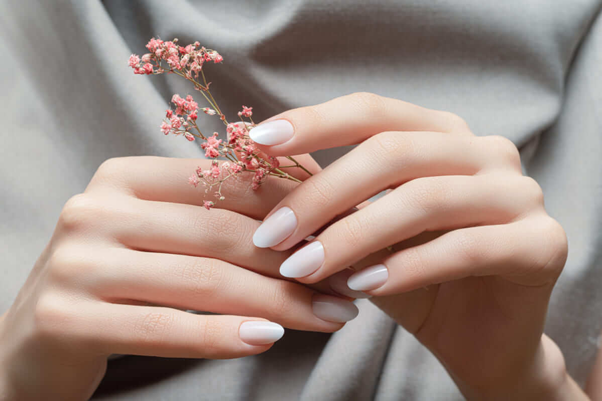 Nail đẹp. Móng tay giả 24 móng gắn hoa nổi xinh xắn cho cô dâu - Móng giả |  TheFaceHolic.com