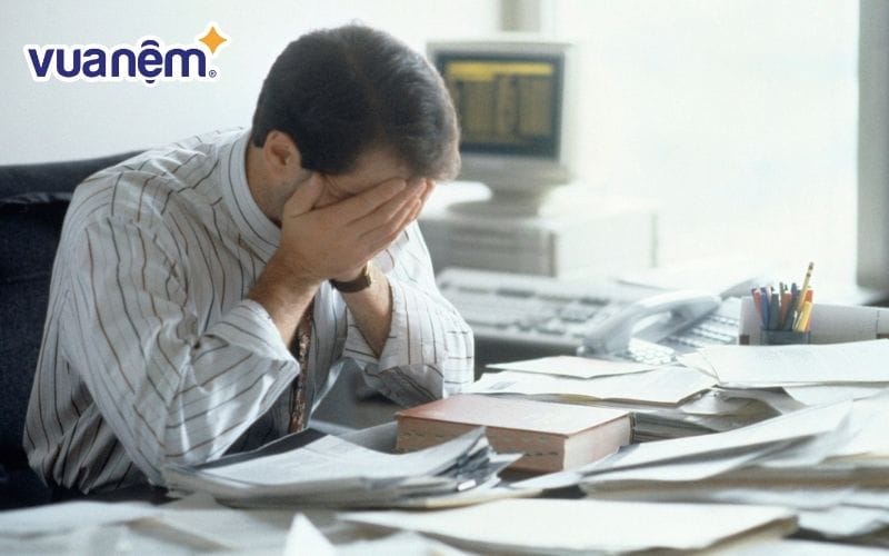 Quá tải công việc là nguyên nhân khiến bạn sợ hãi ngày chủ nhật và bị mất ngủ
