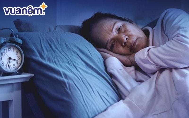 Chất lượng giấc ngủ ngày càng giảm sút khi ta già đi