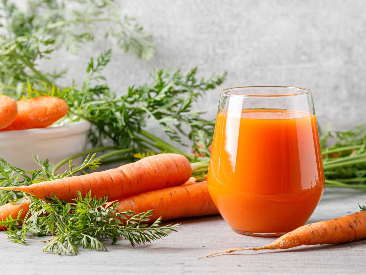 uống nước ép cà rốt có tác dụng gì