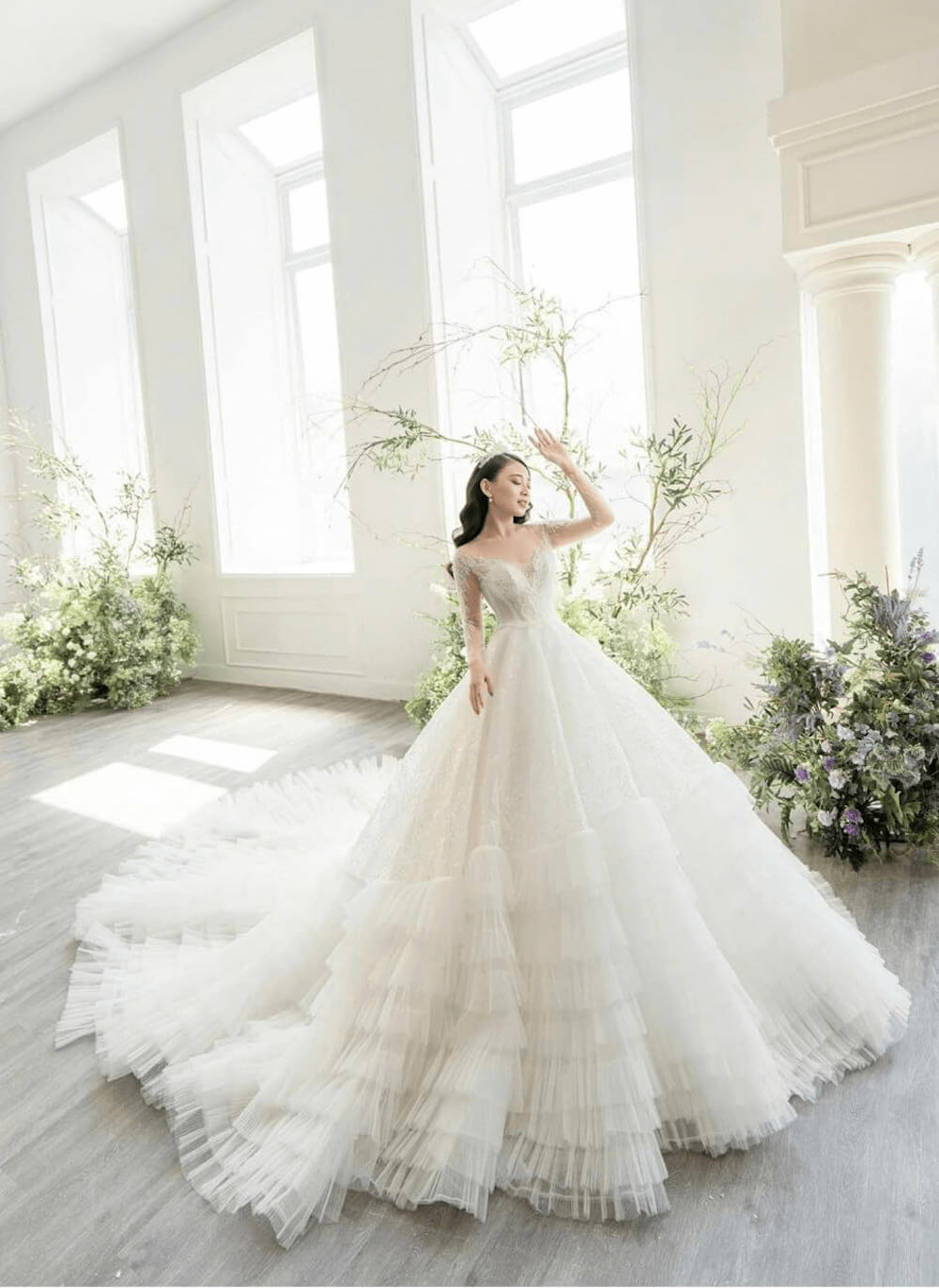 Váy cưới công chúa xòe vai nhún cánh bướm - FELY WEEDING