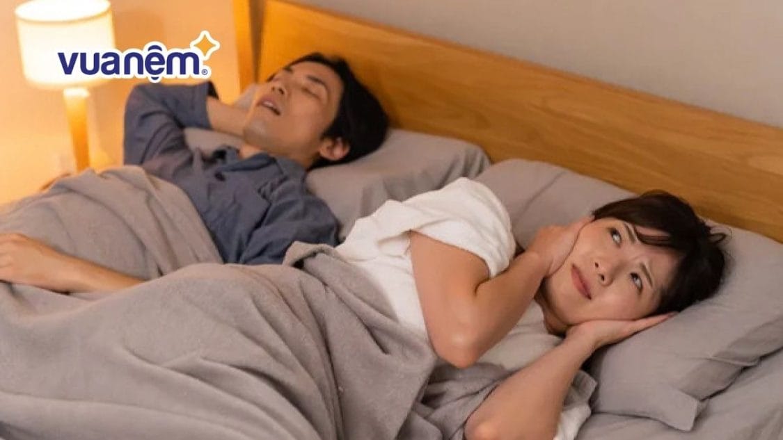 Vợ chồng nên ngủ chung hay ngủ riêng? Lý giải từ chuyên gia