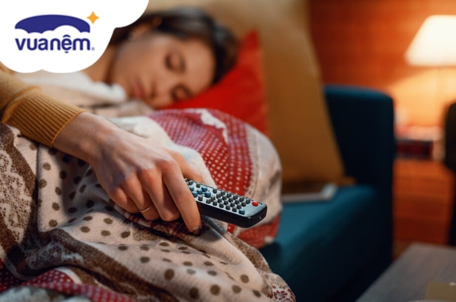 bật tv khi ngủ