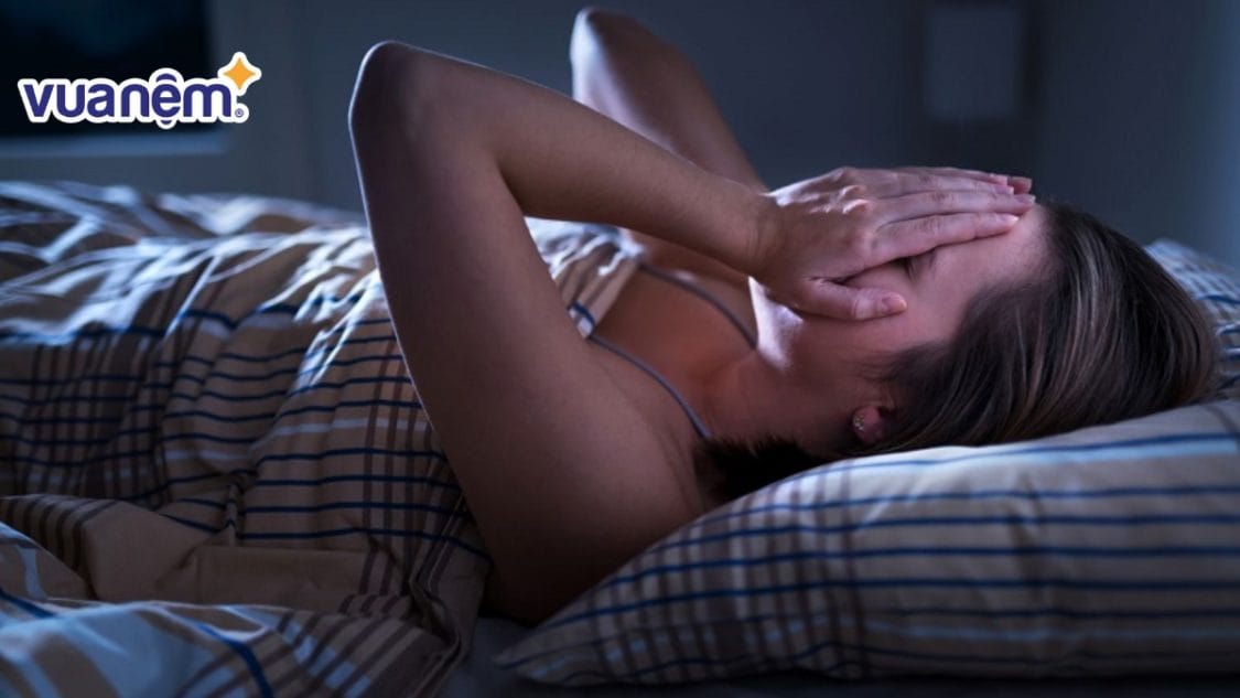 co giat dot ngot trong luc ngu thumb