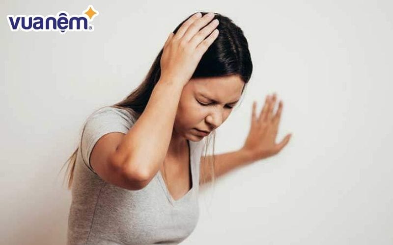 Đau nửa đầu ảnh hưởng tới giấc ngủ và sức khỏe lâu dài